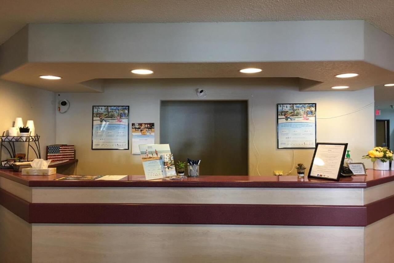 Travelodge By Wyndham Chadron Buitenkant foto