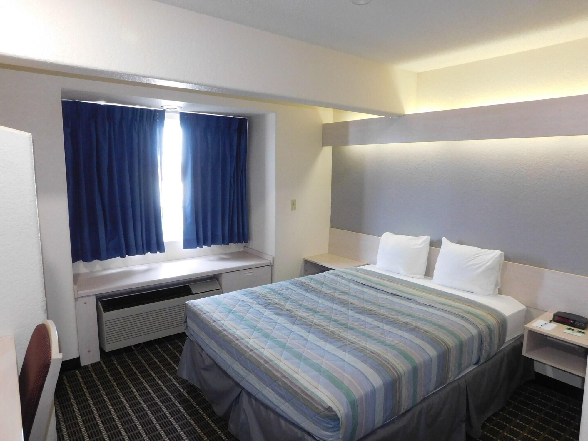 Travelodge By Wyndham Chadron Buitenkant foto