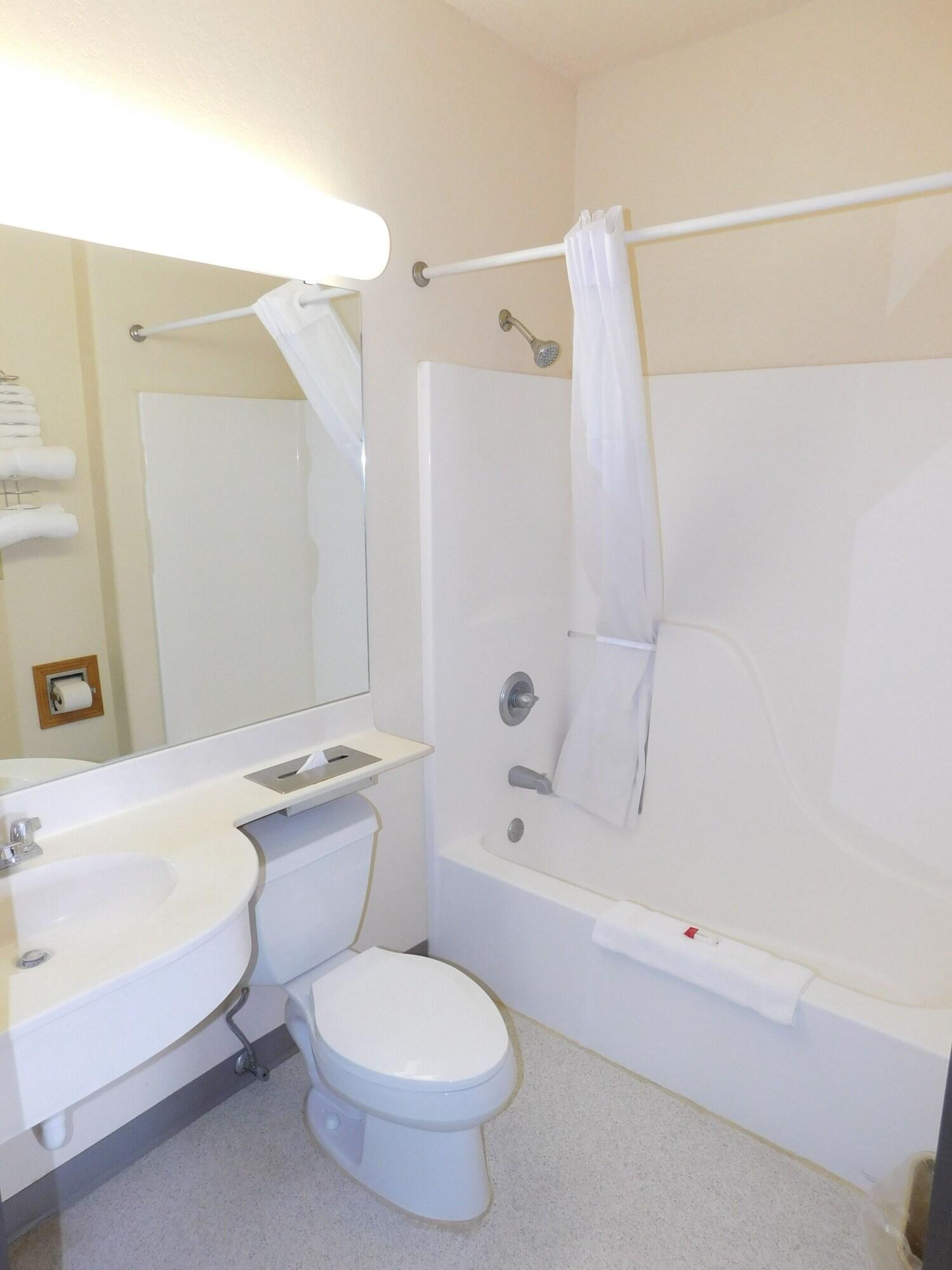 Travelodge By Wyndham Chadron Buitenkant foto