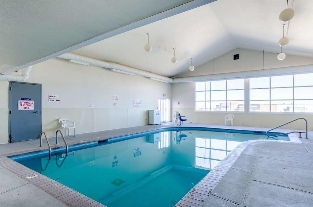 Travelodge By Wyndham Chadron Buitenkant foto