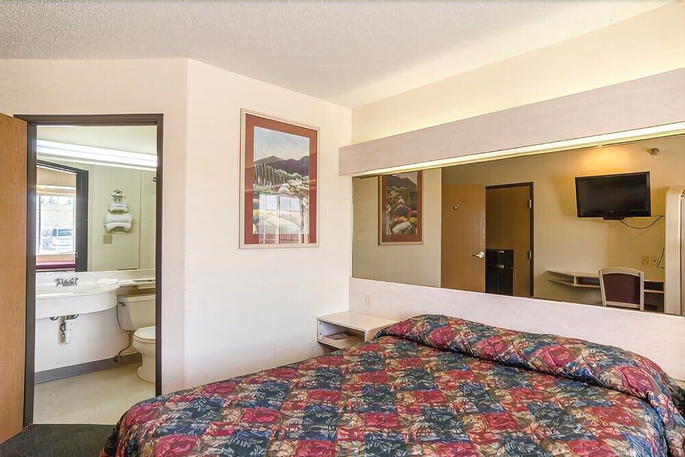 Travelodge By Wyndham Chadron Buitenkant foto